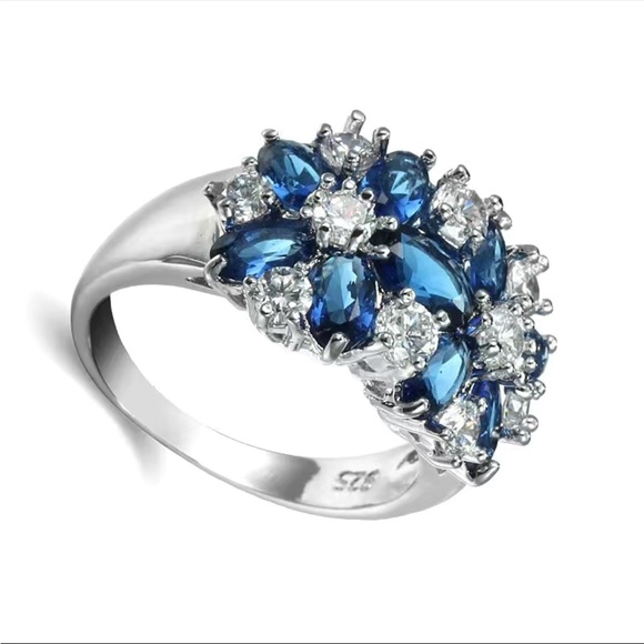 New Women’s 925 Silver Flower Blue Sapphire Ring - Picture 11 of 11